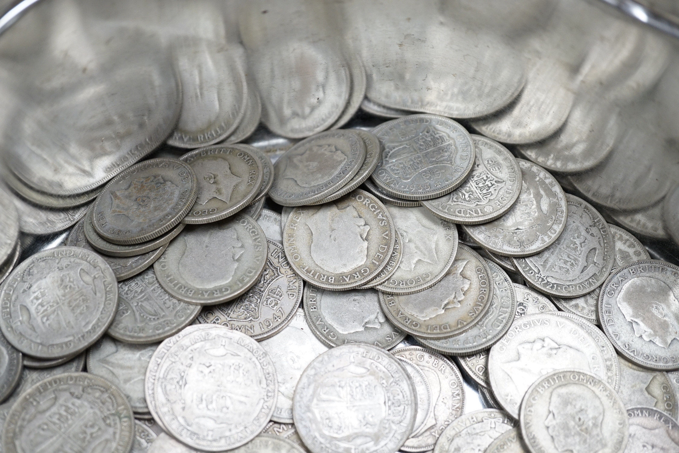 A group of George V and VI halfcrowns and other coins